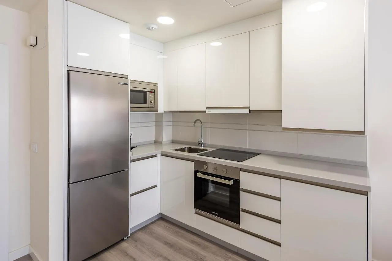 Modern Apartment Next To Train/Bus Station マラガ